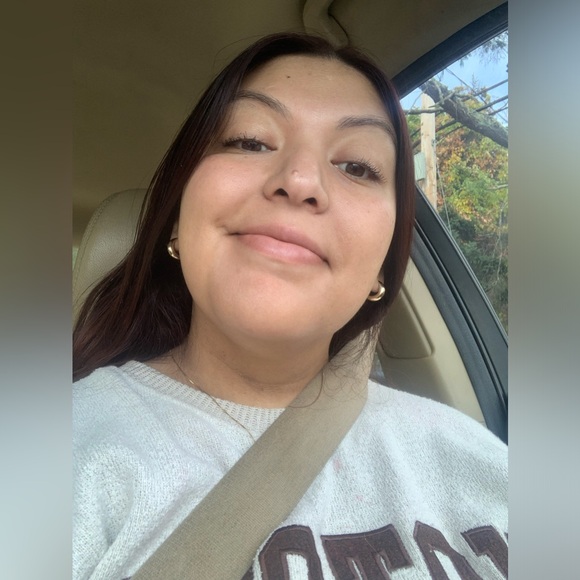 Meet your Posher: โจ - Picture 2 of 2